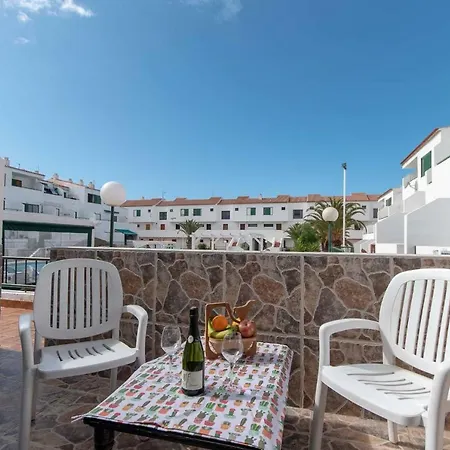 Cactus Pool View Apartment